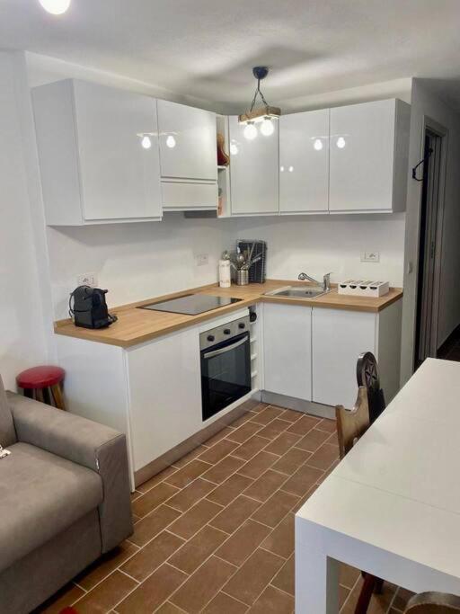 Cozy Apartment Near The Slopes Брей-Червінія Екстер'єр фото
